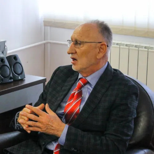 prof.dr. isak karabegovic profile photo slika profila